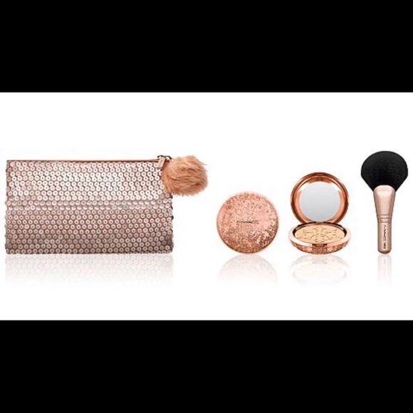 Mac Holiday Snow Ball 3-piece Face Set - Picture 5 of 5